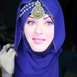 Meet your Posher, Aynes